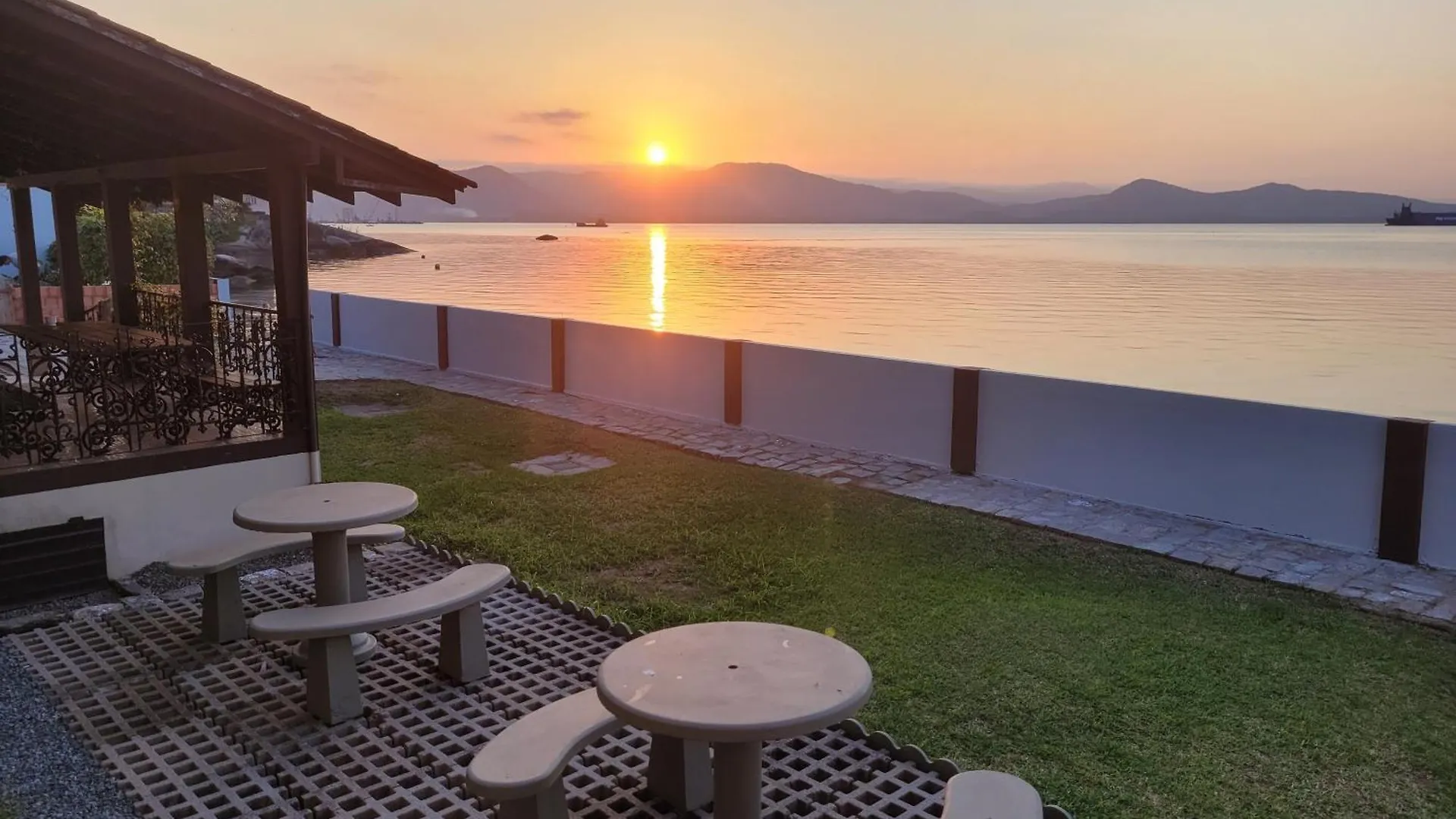 Pousada Praia Do Calixto São Francisco do Sul Homestay szállás